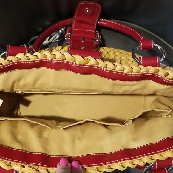 Summertime Straw and Red Patent Shoulder Bag by Kathy Von Zeeland - Picture 6 of 15